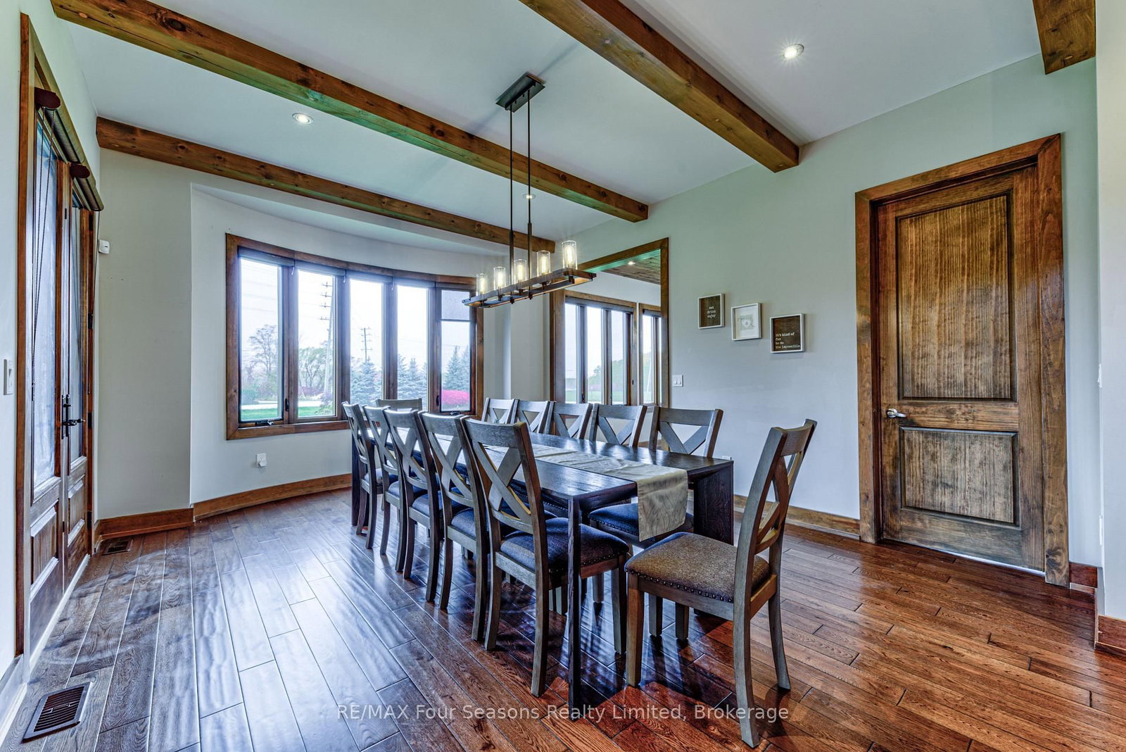 9 Windrose Valley Boulevard • Clearview, ON photo 16