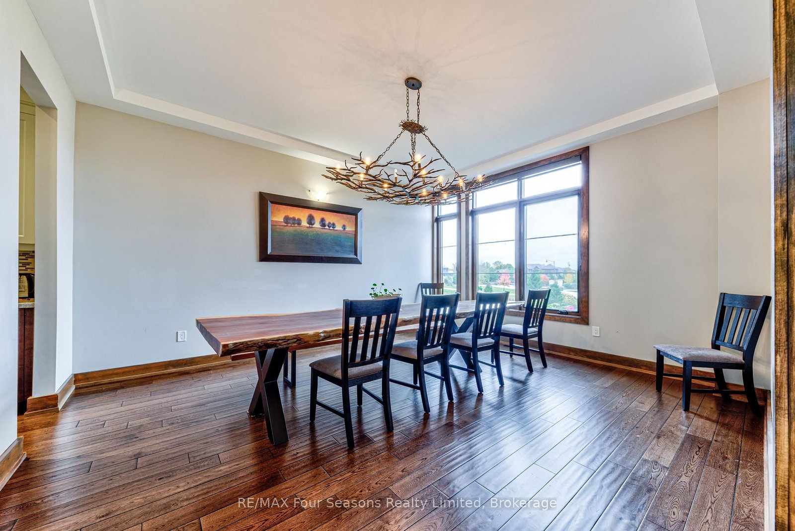 9 Windrose Valley Boulevard • Clearview, ON photo 18