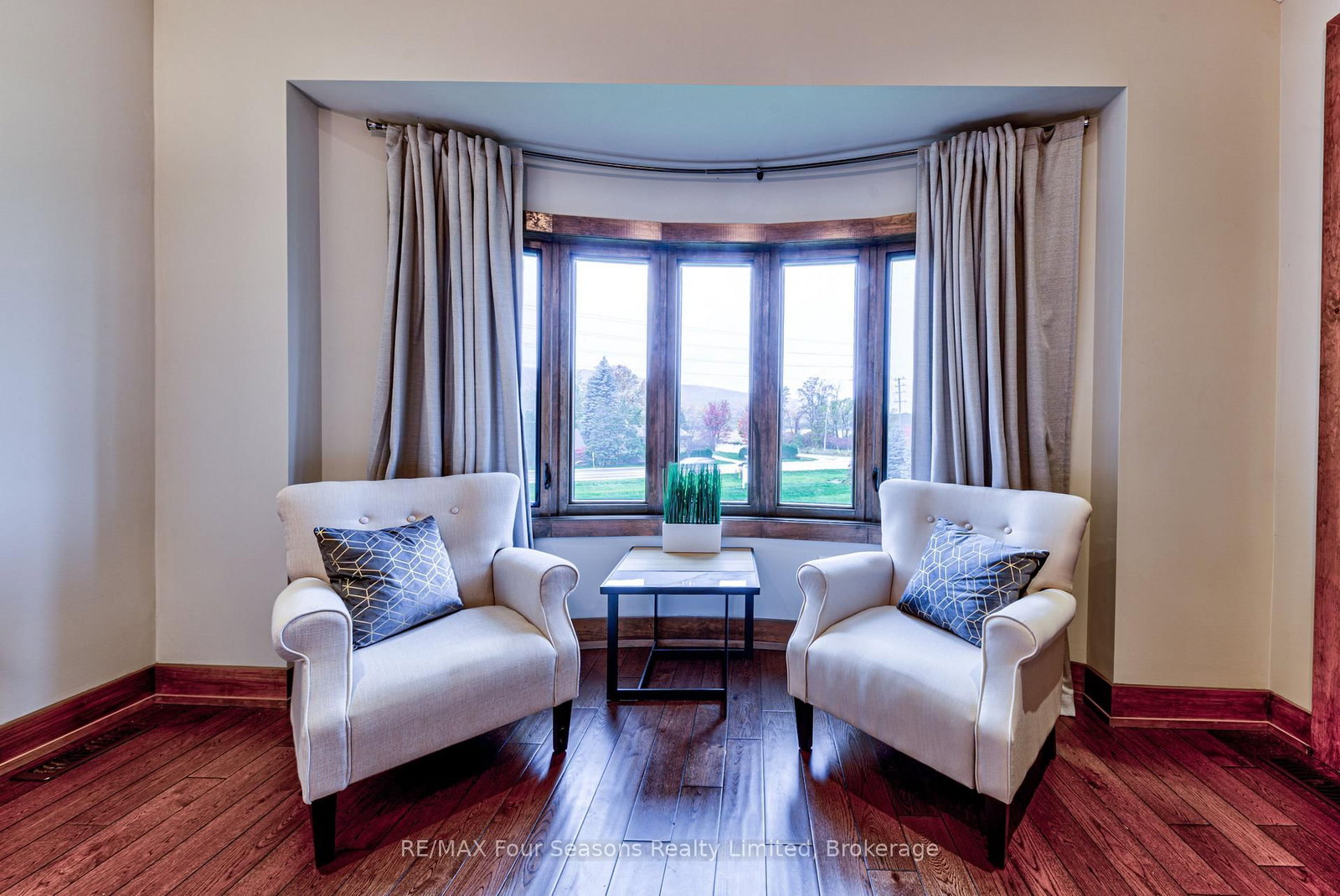 9 Windrose Valley Boulevard • Clearview, ON photo 28