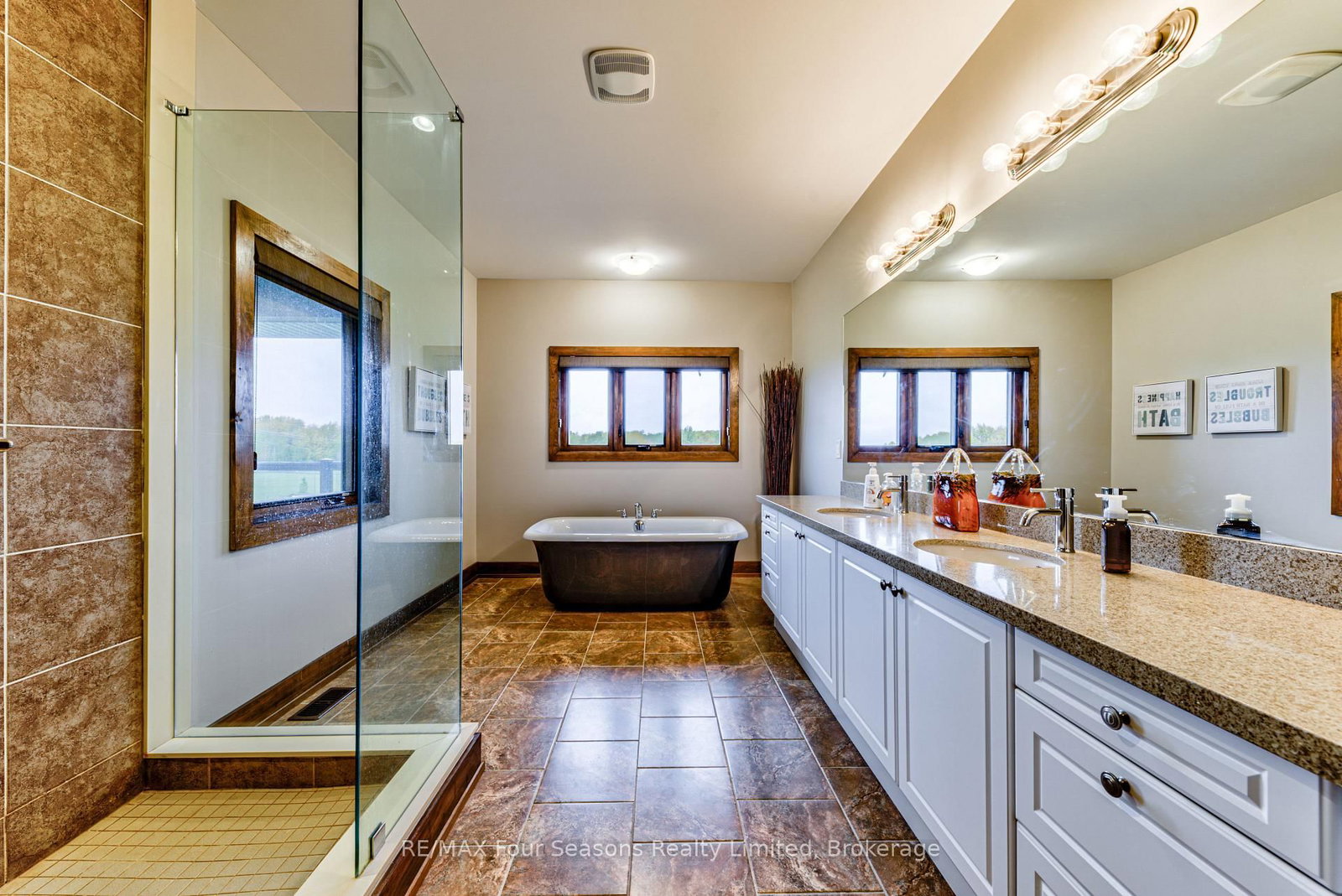 9 Windrose Valley Boulevard • Clearview, ON photo 31