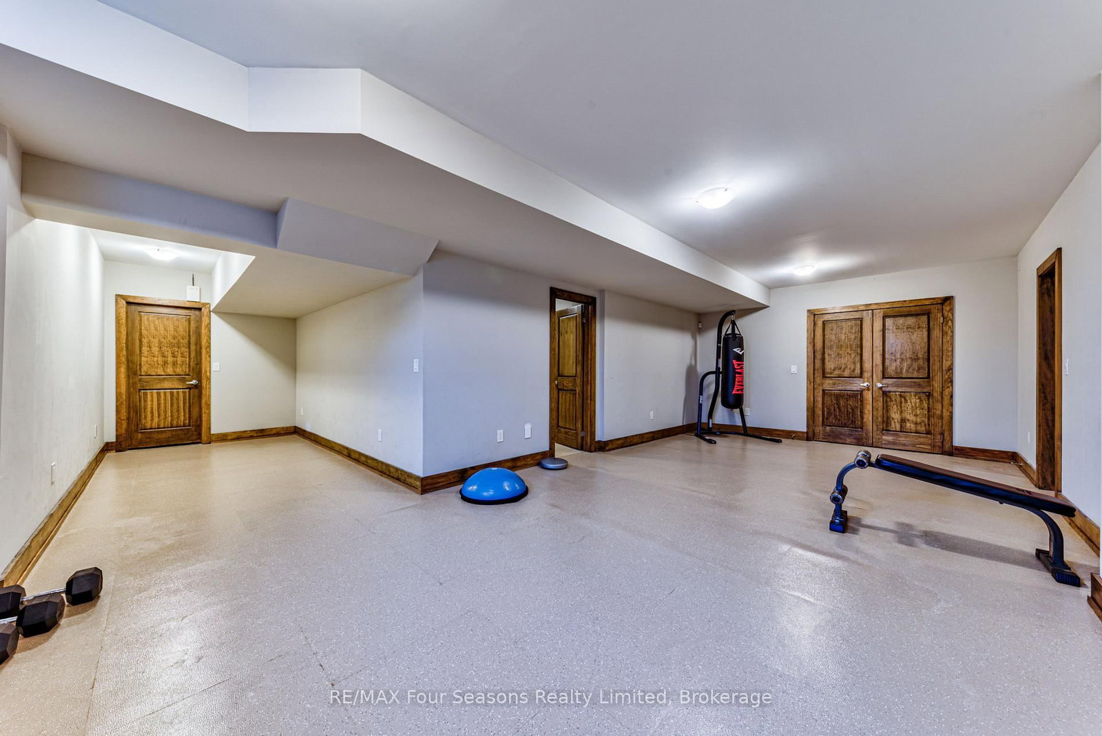 9 Windrose Valley Boulevard • Clearview, ON photo 40