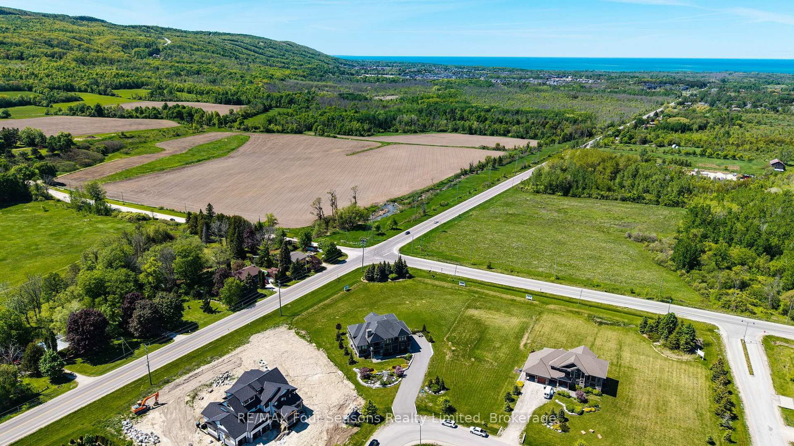 9 Windrose Valley Boulevard • Clearview, ON photo 48