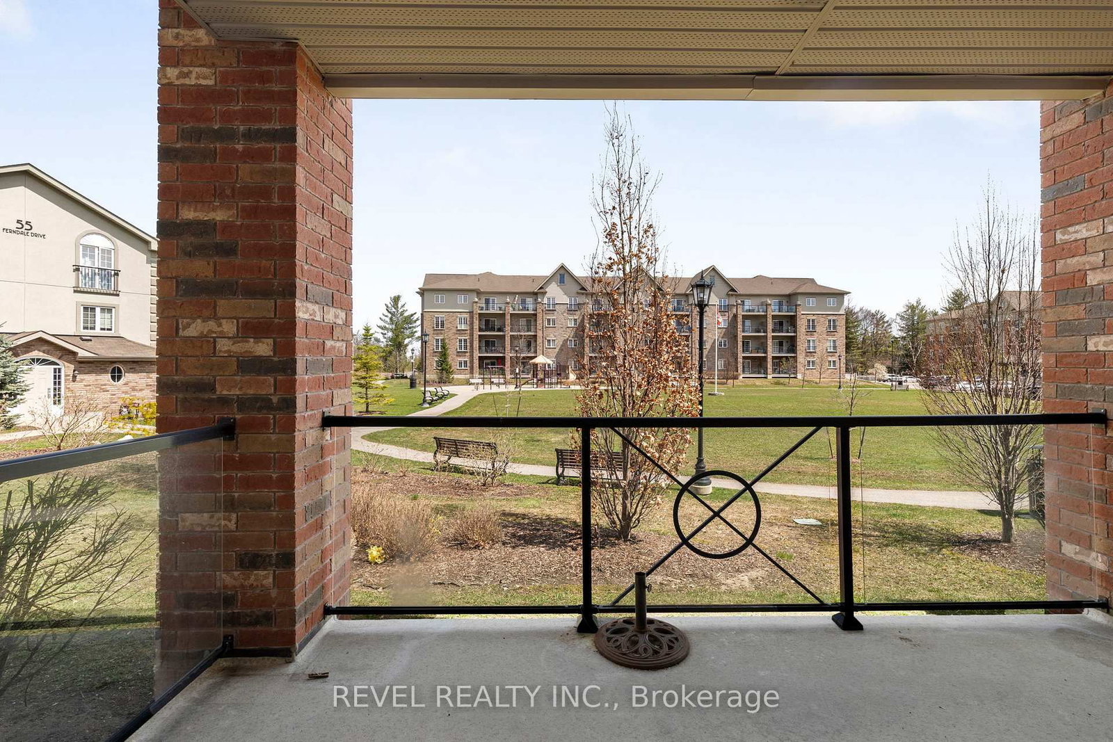 39 Ferndale Drive S • #106 • Barrie, ON photo 10