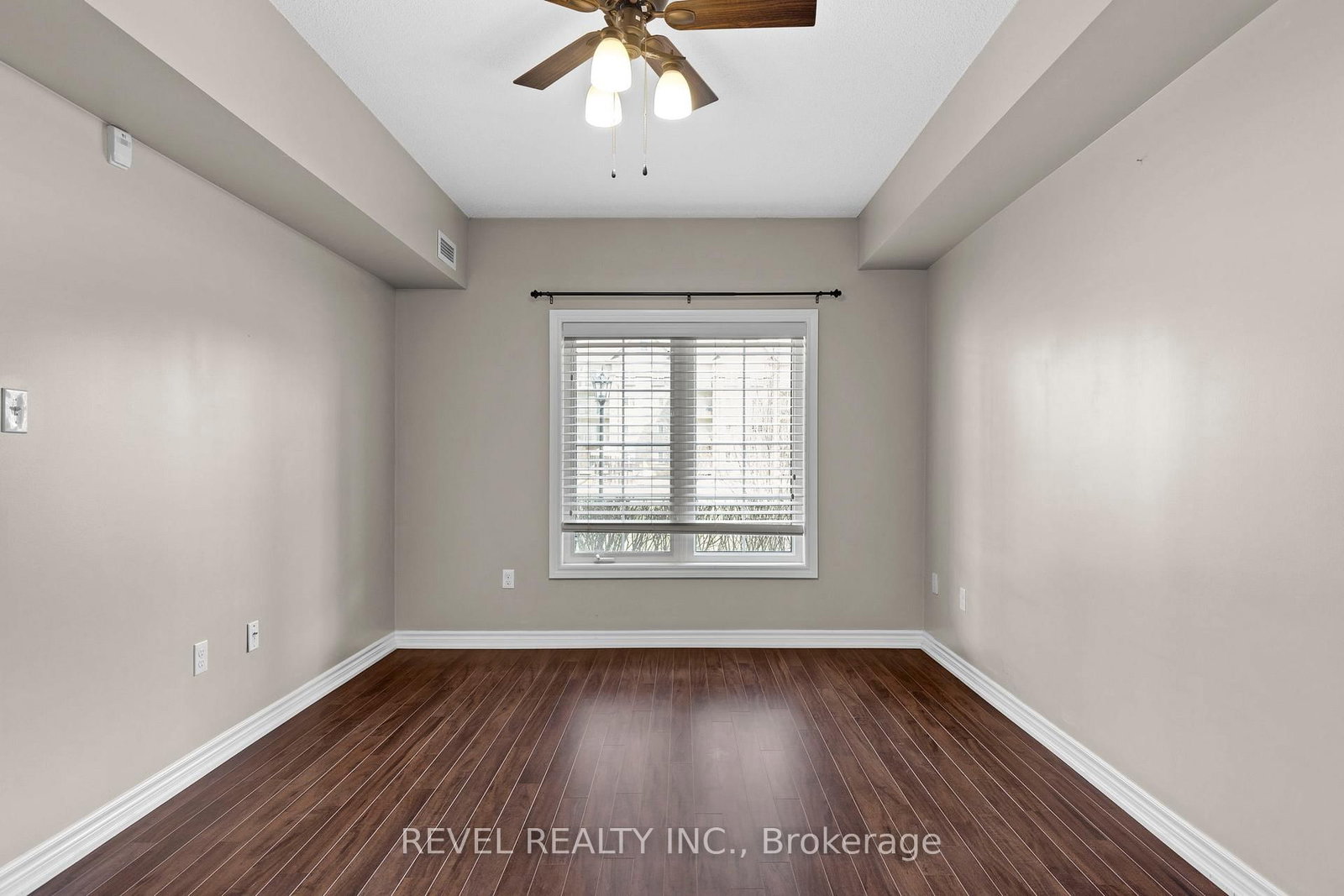 39 Ferndale Drive S • #106 • Barrie, ON photo 13