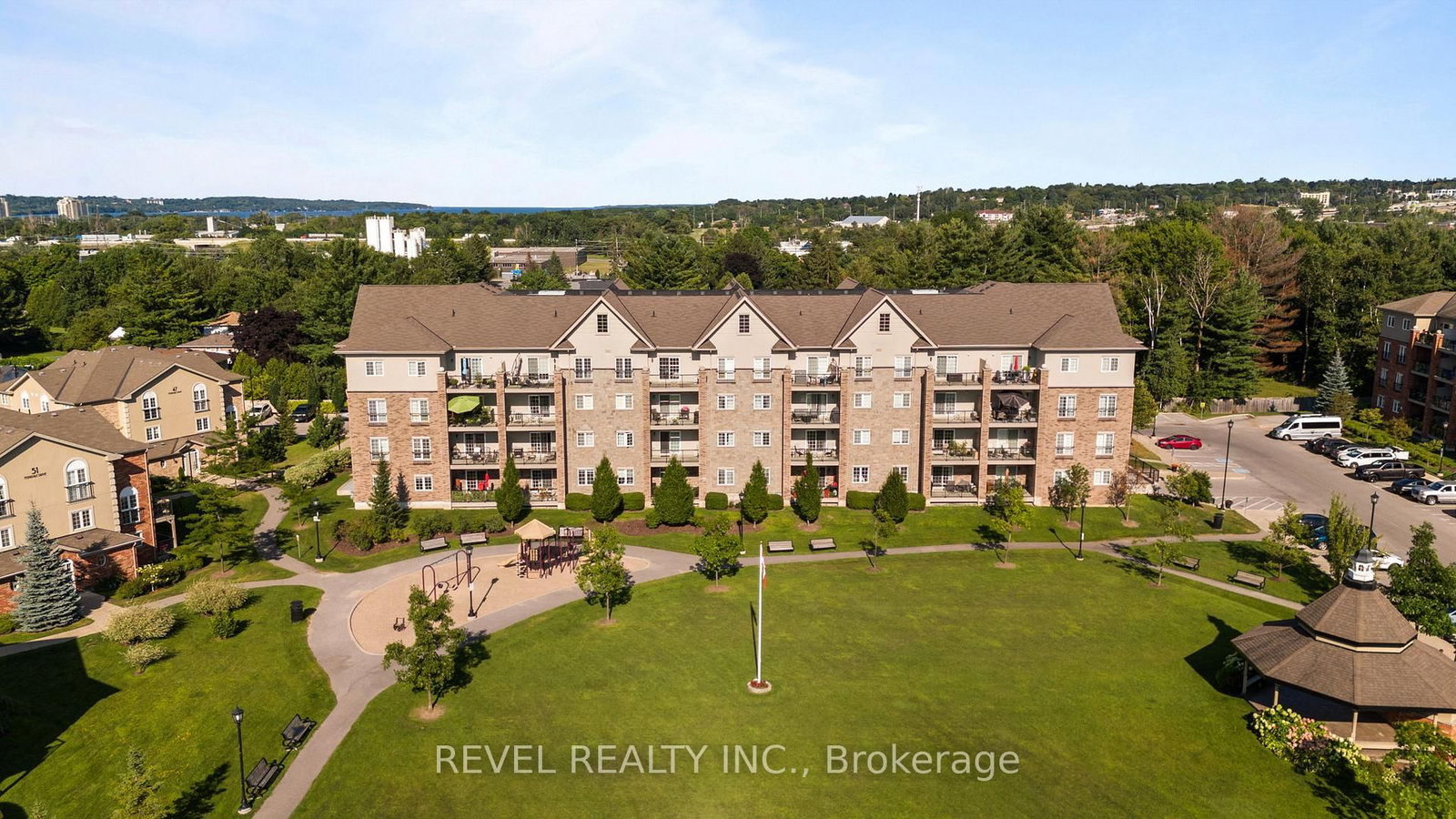 39 Ferndale Drive S • #106 • Barrie, ON photo 31