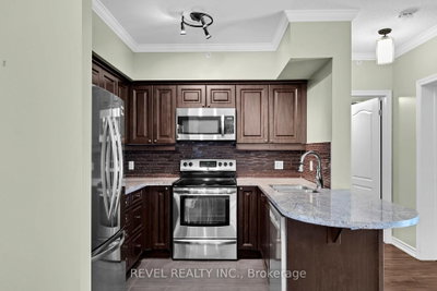 39 Ferndale Drive S • #106 • Barrie, ON photo 6