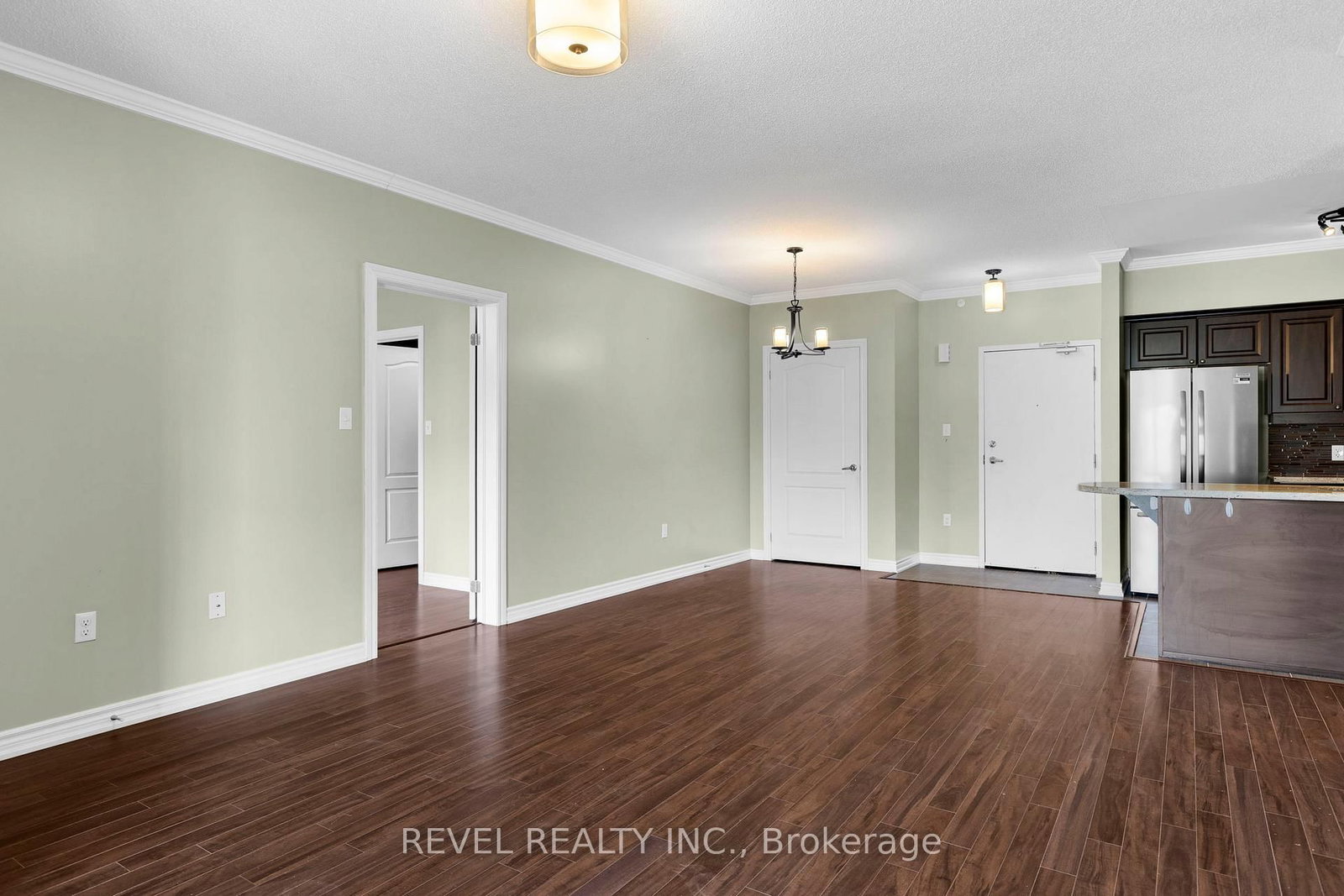 39 Ferndale Drive S • #106 • Barrie, ON photo 9