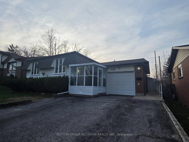 50 Farmingdale Crescent