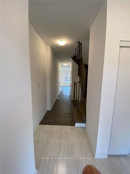 135 Turnberry Lane