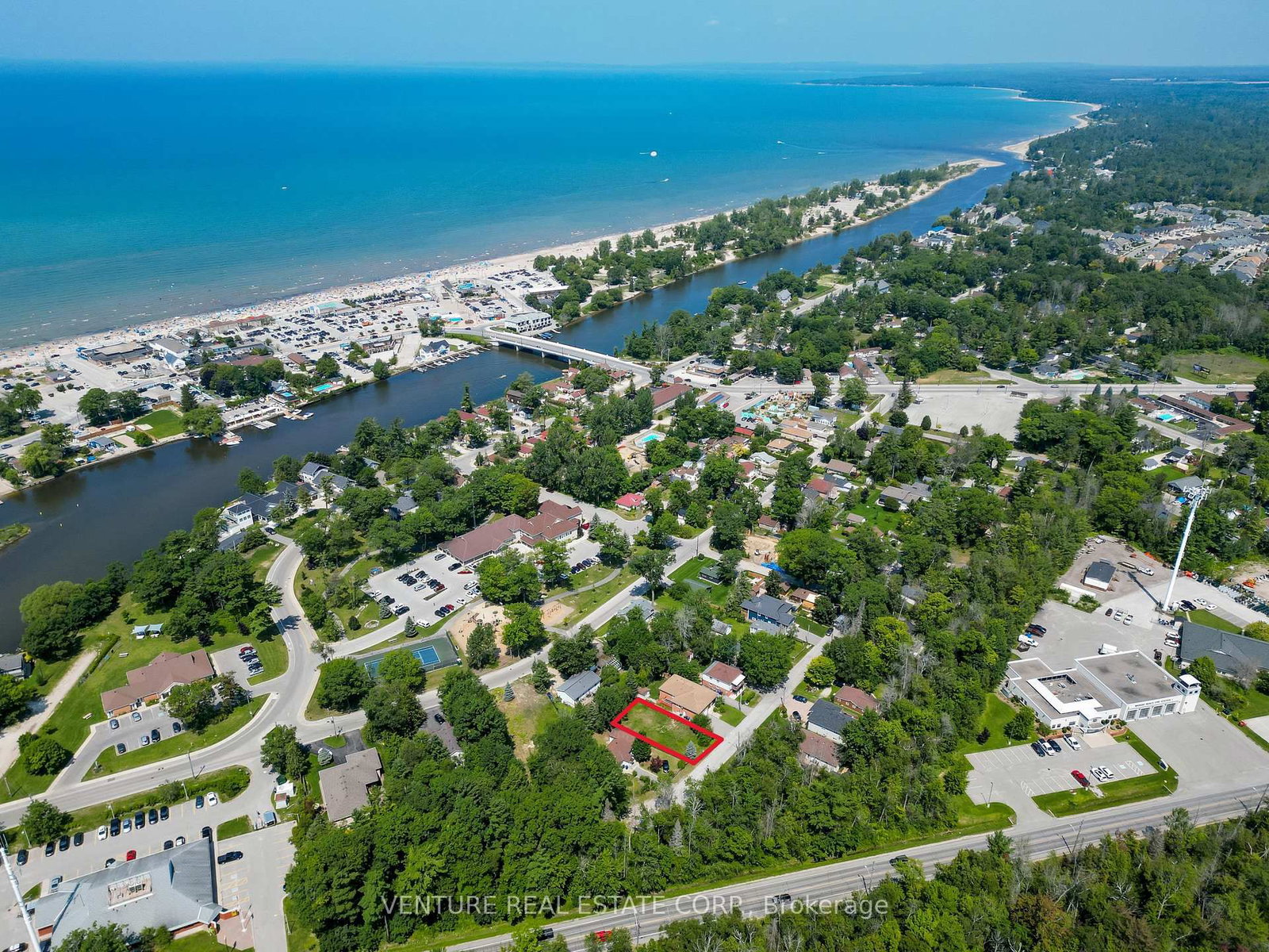 74 Forest Avenue • Wasaga Beach, ON photo 1