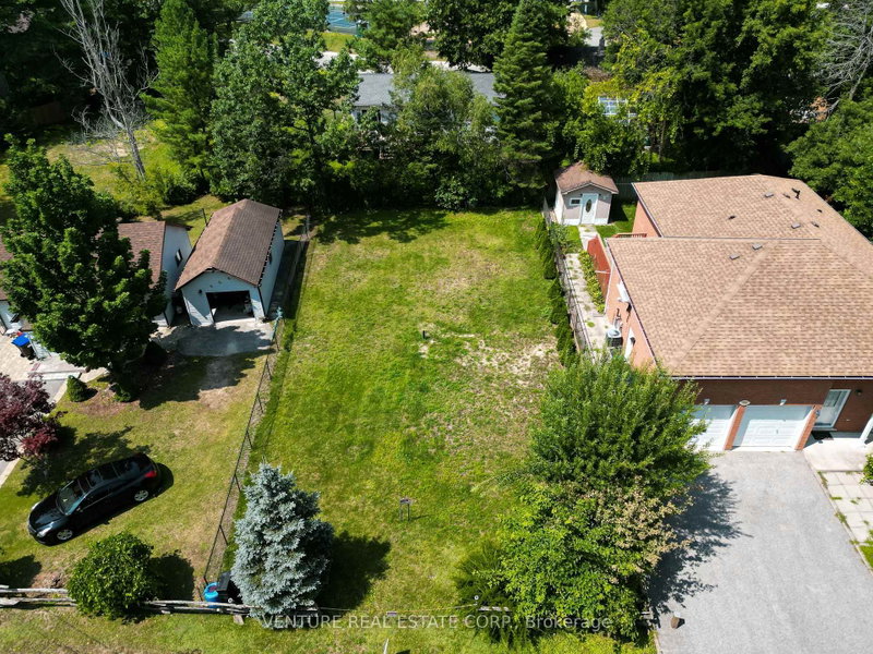 74 Forest Ave photo 5