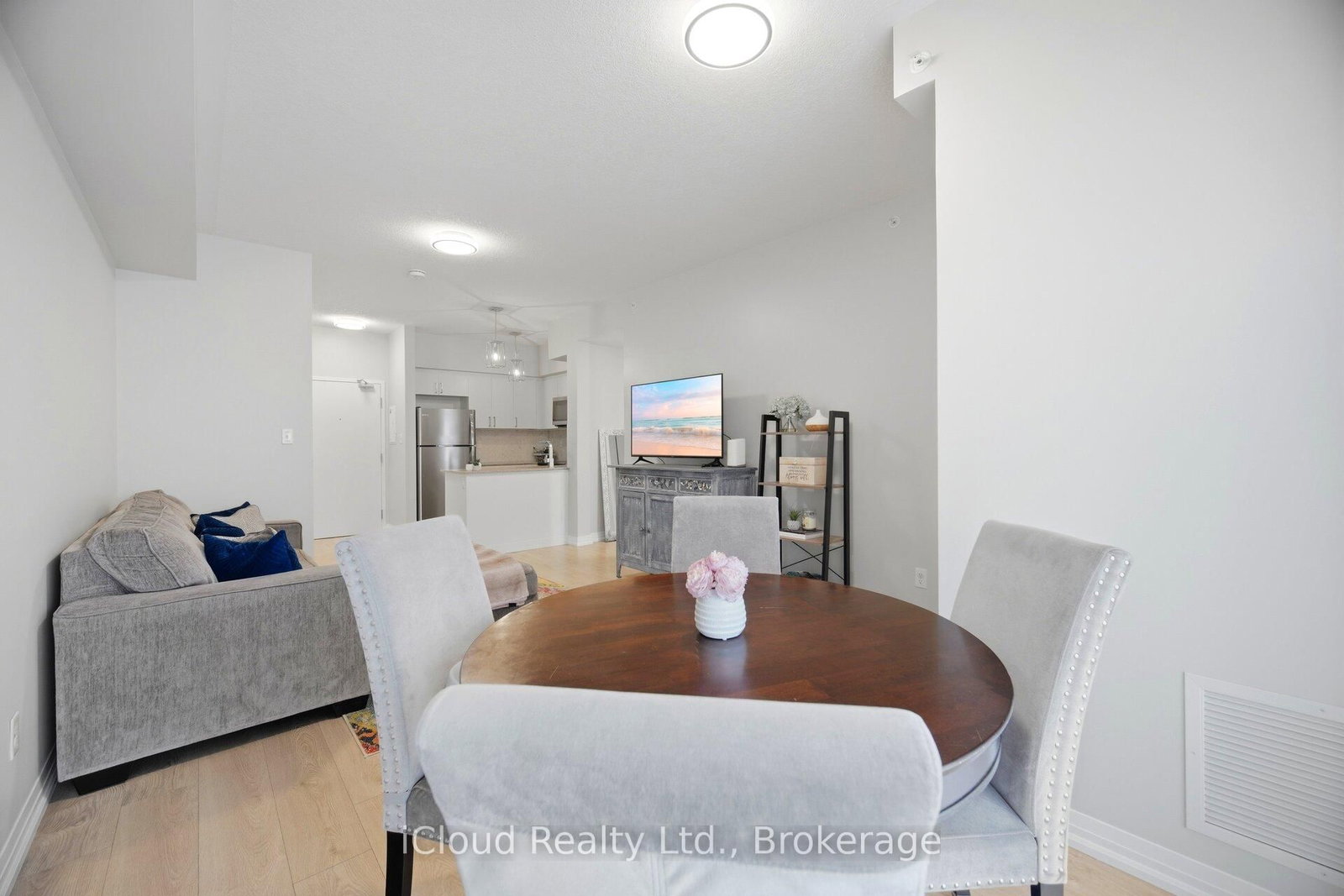 295 Cundles Road E, Unit 208 - Photo 21