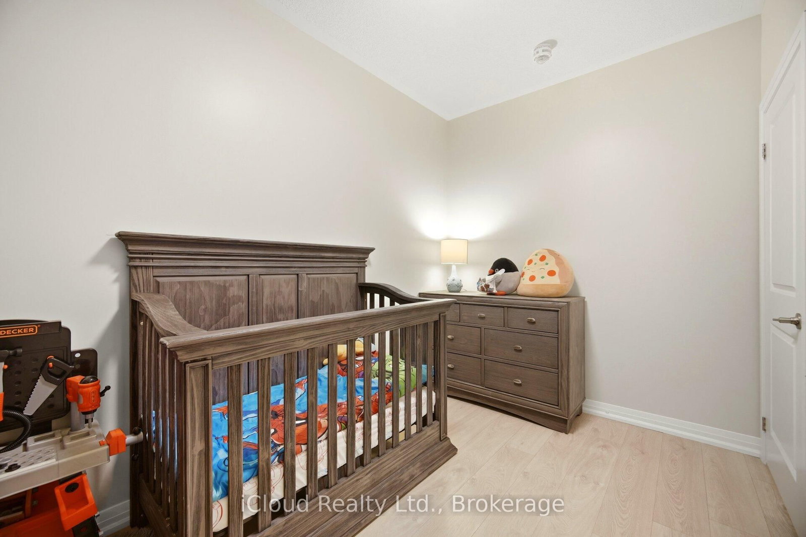 295 Cundles Road E, Unit 208 - Photo 27