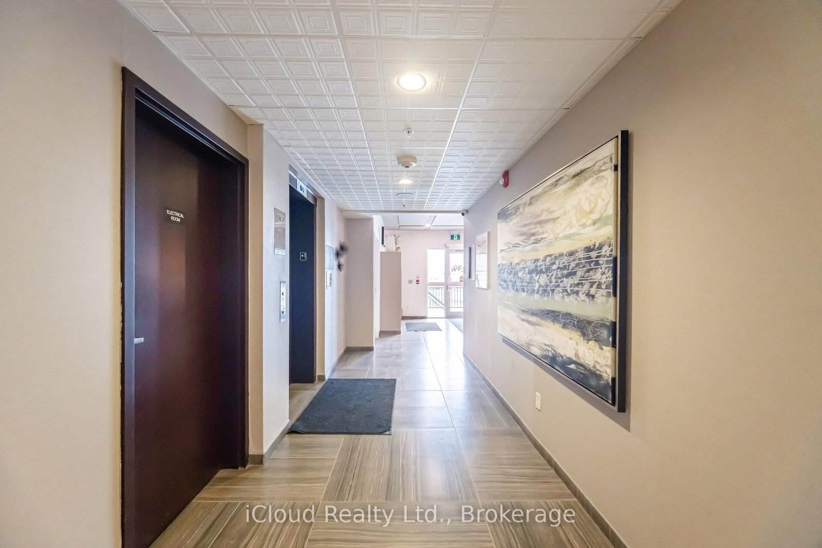 295 Cundles Road E, Unit 208 - Photo 33