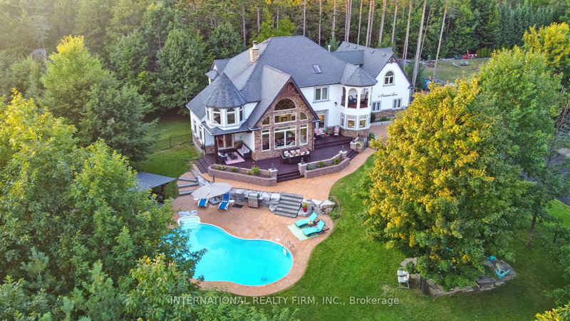 6 Pinehurst Lane, Springwater, Ontario