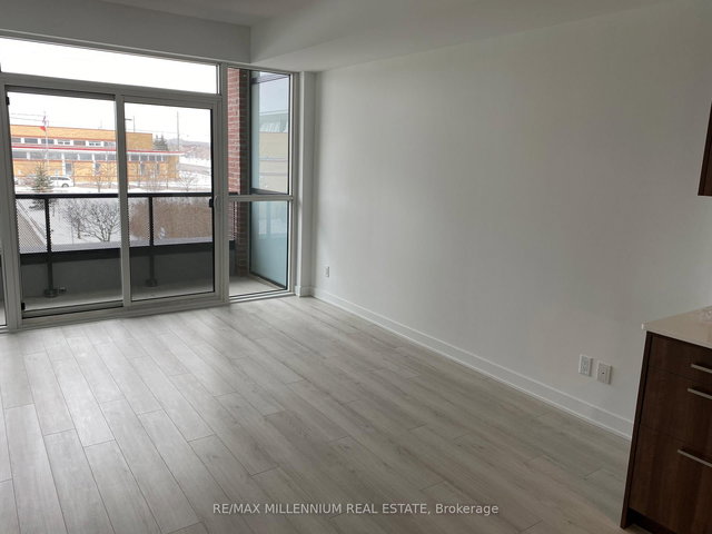 205 - 681 Yonge Street