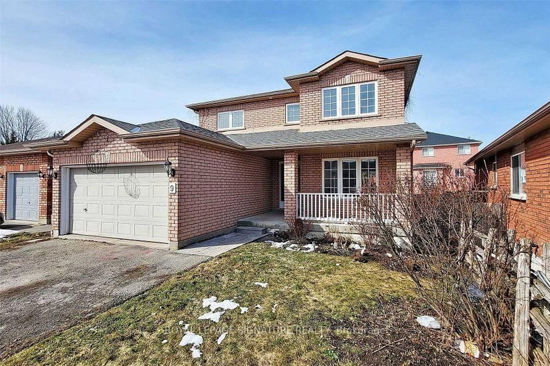 9 Sydenham Wells, Barrie, Ontario
