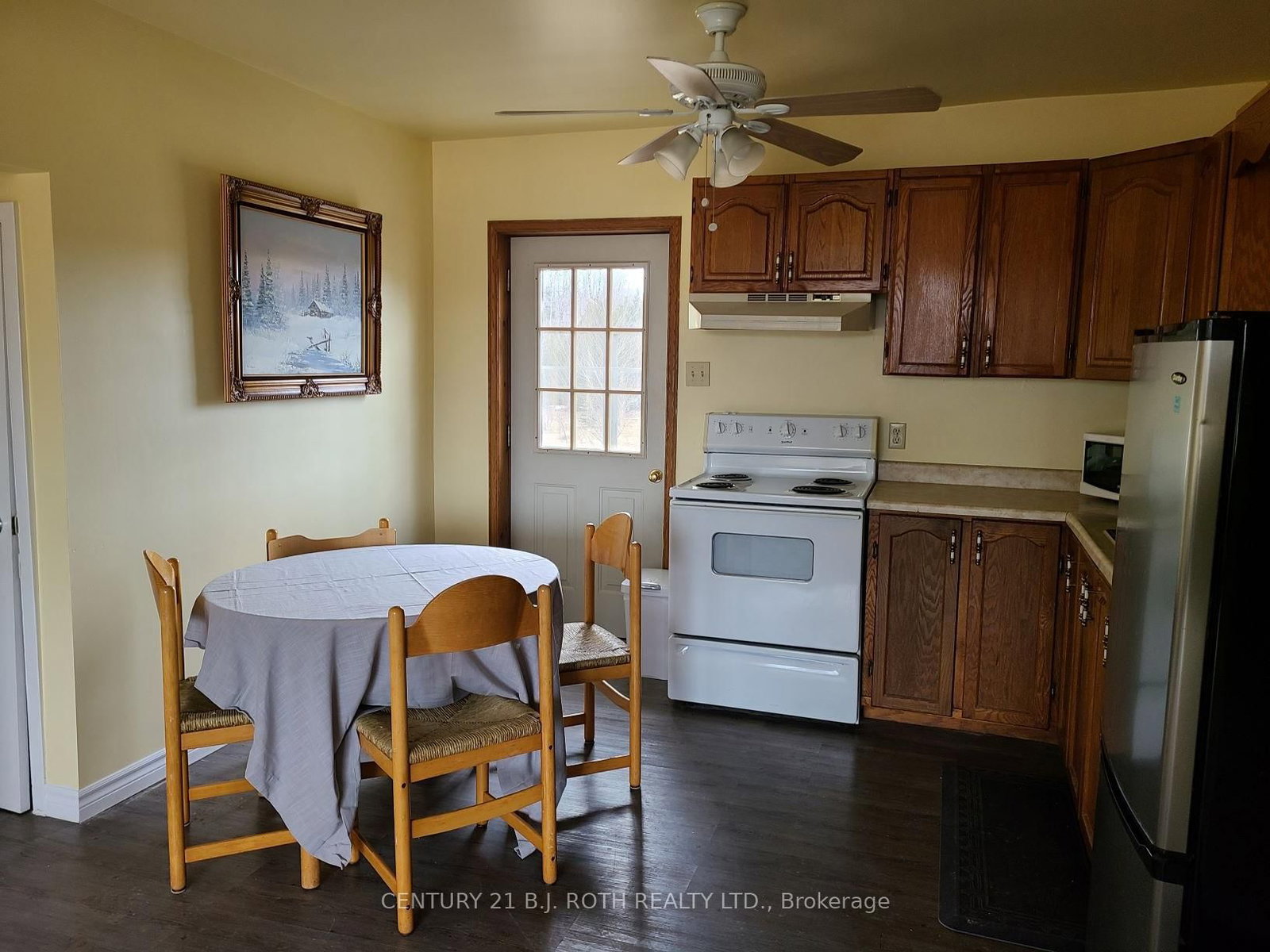 Listing Image 7