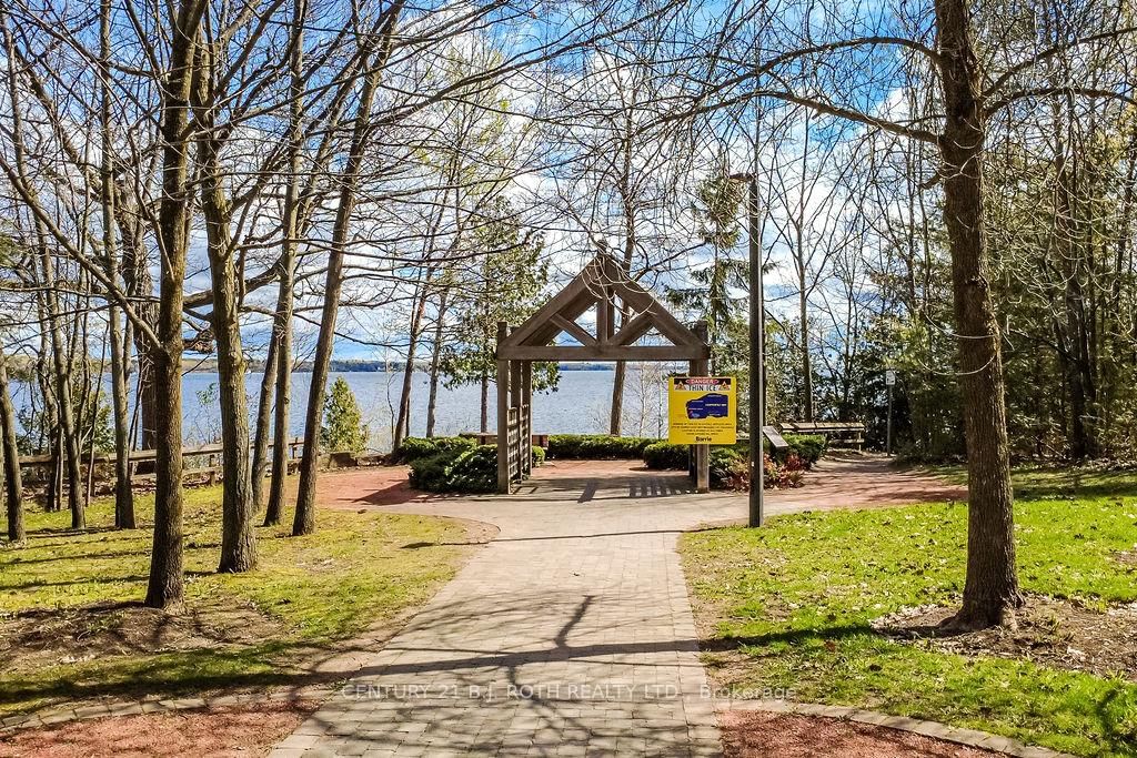 112 Crimson Ridge Road • Barrie, ON photo 32