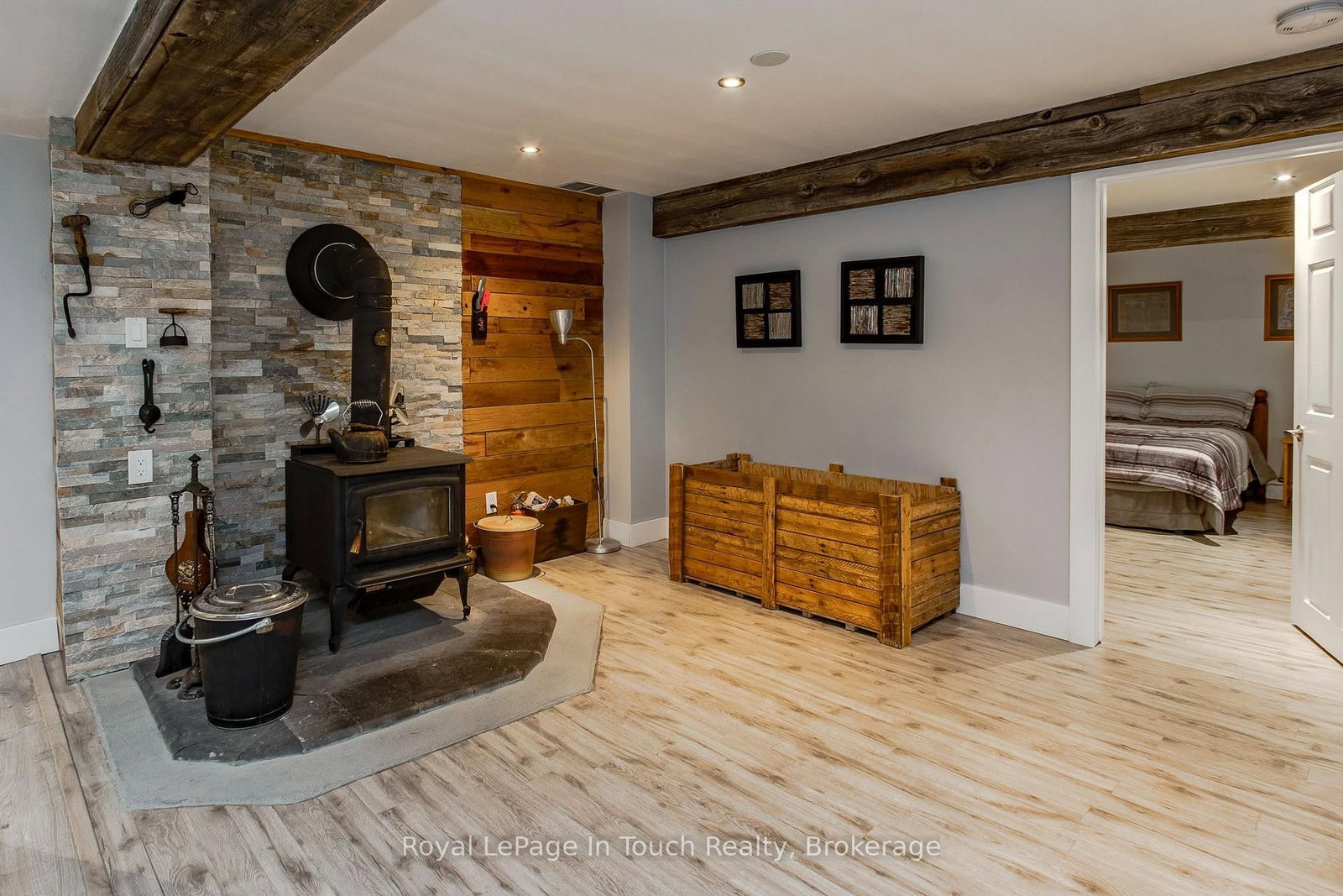 36 Meadows Avenue • Tay, ON photo 14