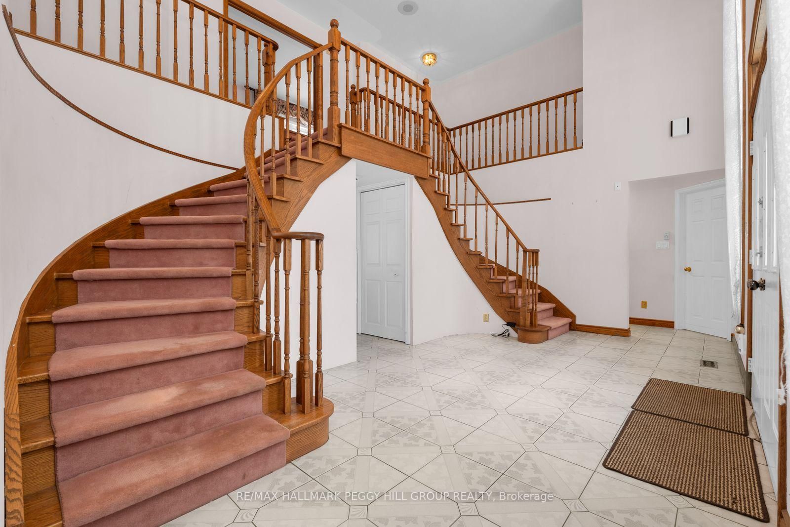 395 Collins Drive - Photo 4