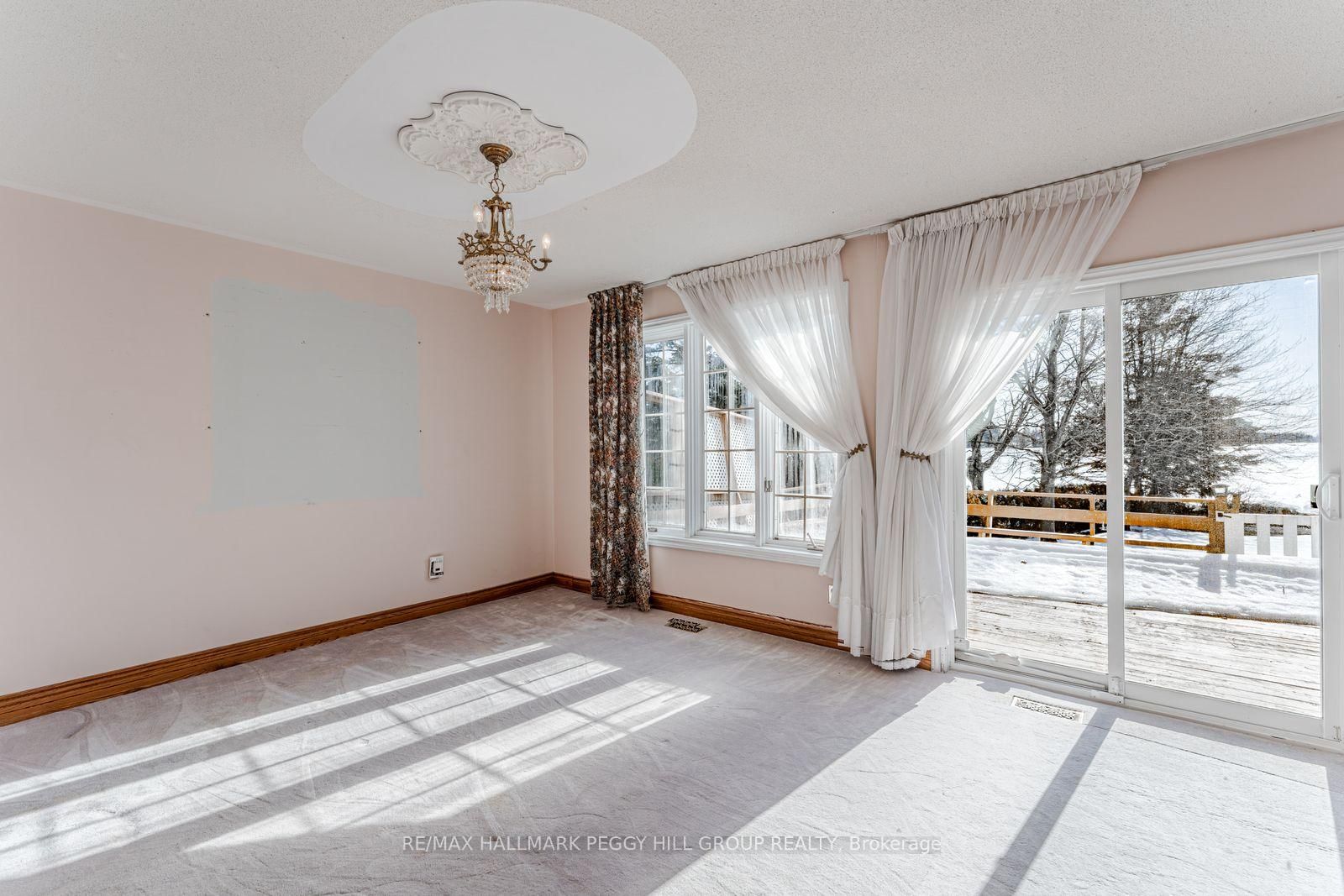 395 Collins Drive - Photo 9
