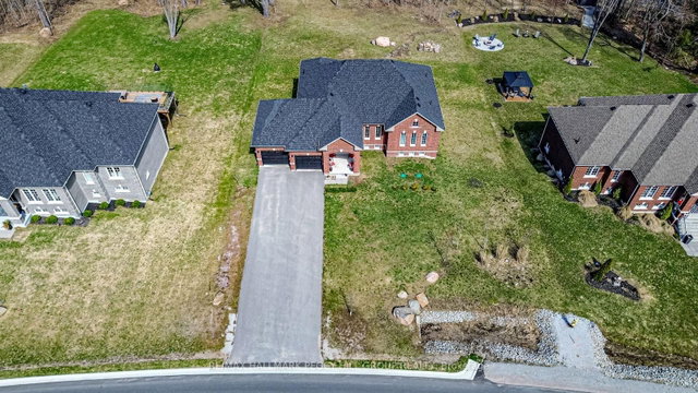 82 Diamond Valley Drive