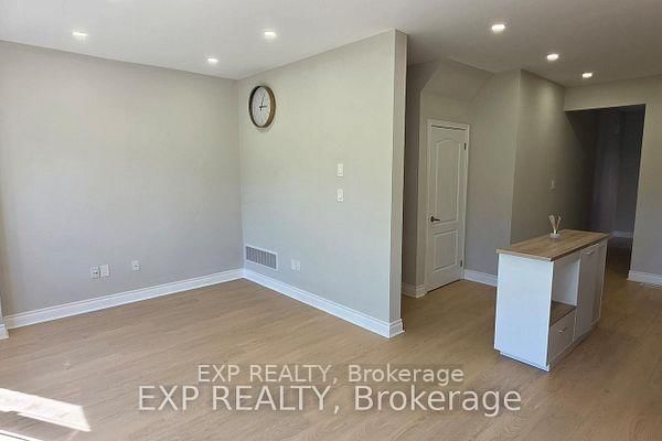 41 Deneb Street • Barrie, ON photo 18