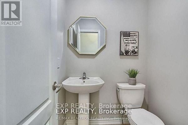 41 Deneb Street • Barrie, ON photo 4