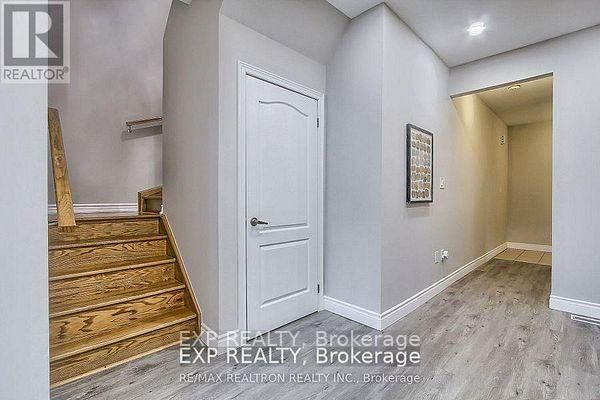 41 Deneb Street • Barrie, ON photo 5