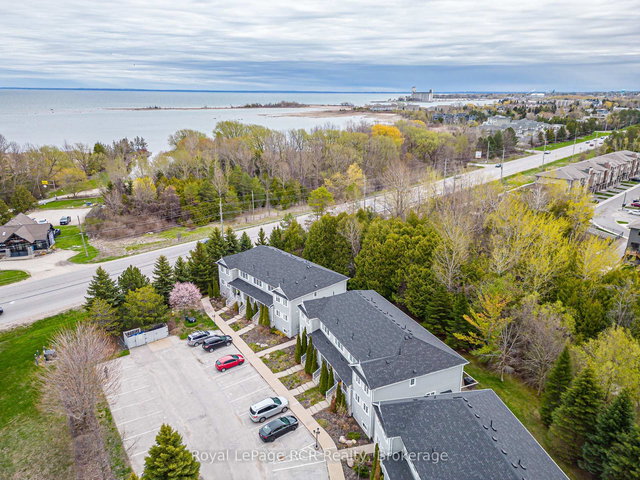 9 Royalton Lane