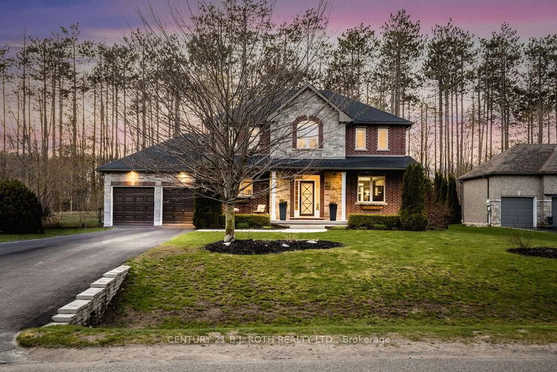 12 Lloyd Cook Dr E, Springwater, Ontario
