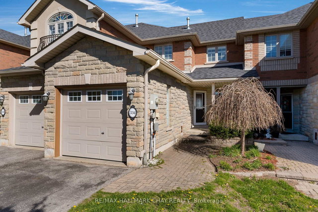 334 Cundles Road E