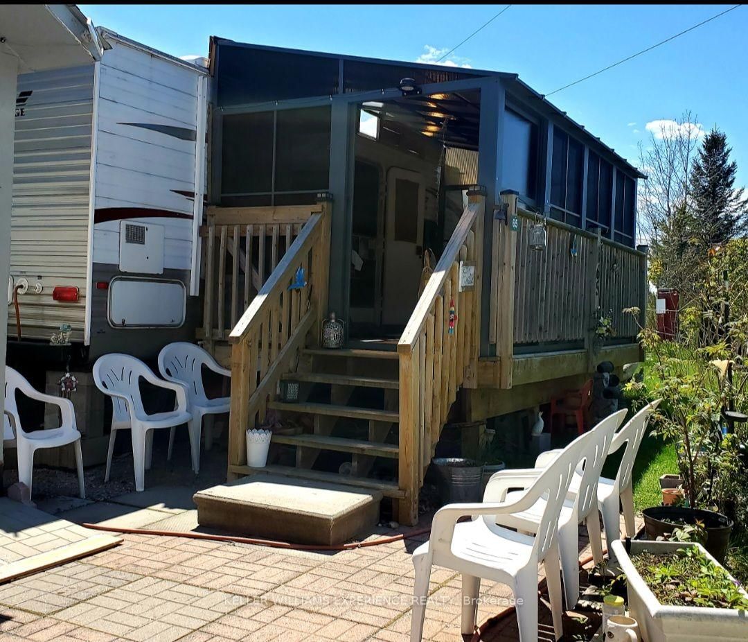5216 County 90 Road • #65 • Springwater, ON photo 10