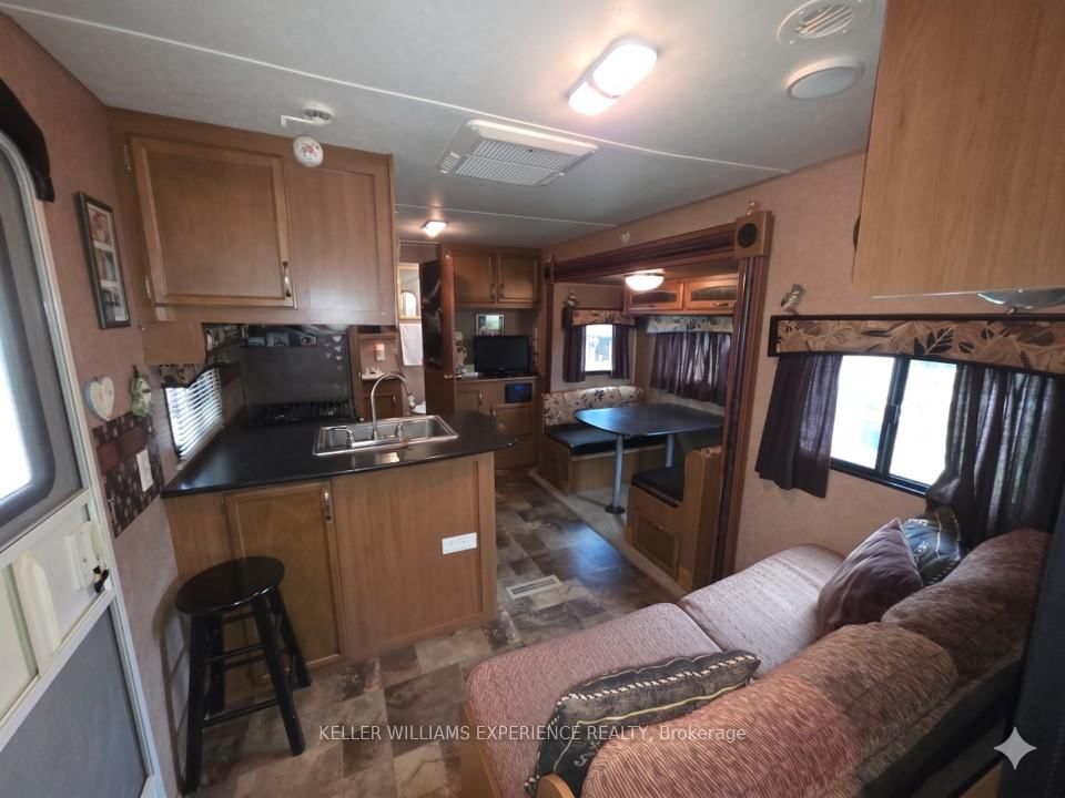 5216 County 90 Road • #65 • Springwater, ON photo 6
