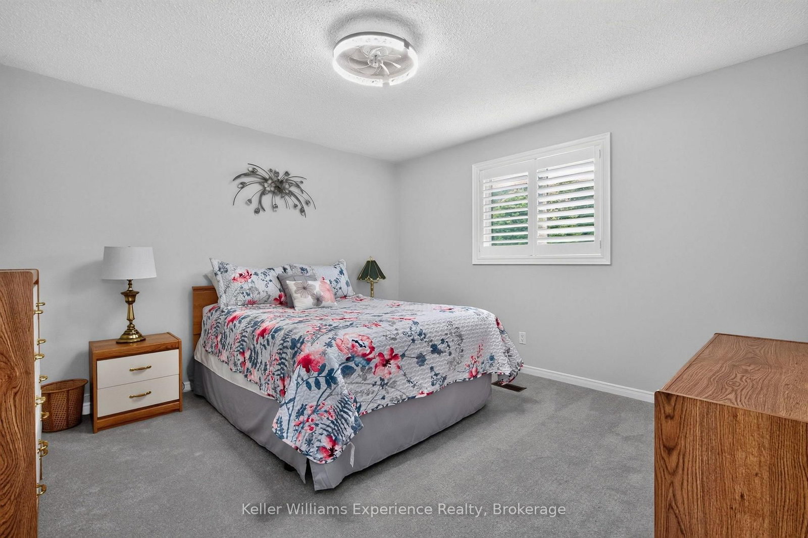 27 Rosewood Avenue • Springwater, ON photo 36