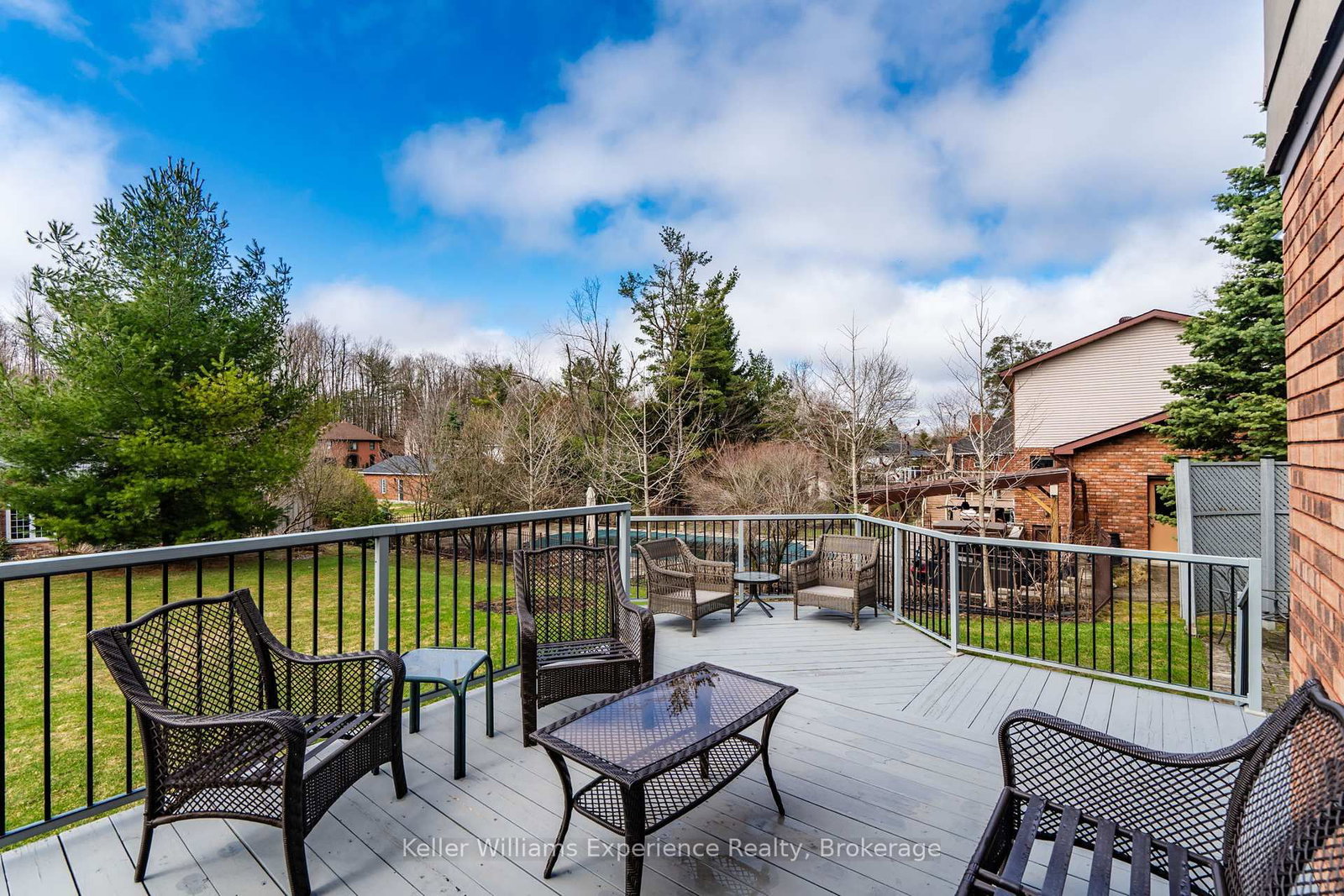 27 Rosewood Avenue • Springwater, ON photo 41