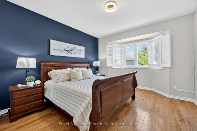 48 Oriole Crescent