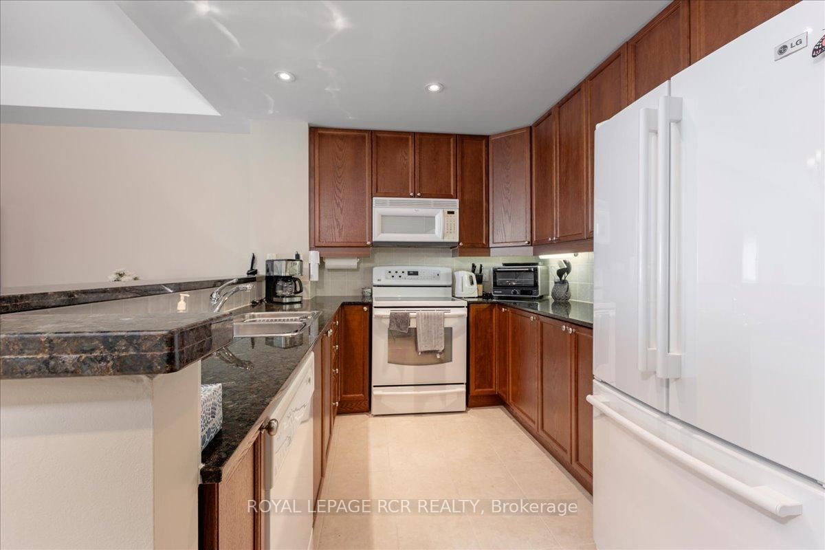 6 Toronto Street, Unit 306 - Photo 11