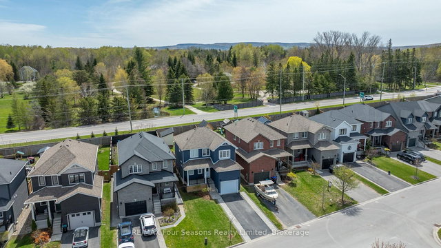 107 LOCKERBIE Crescent