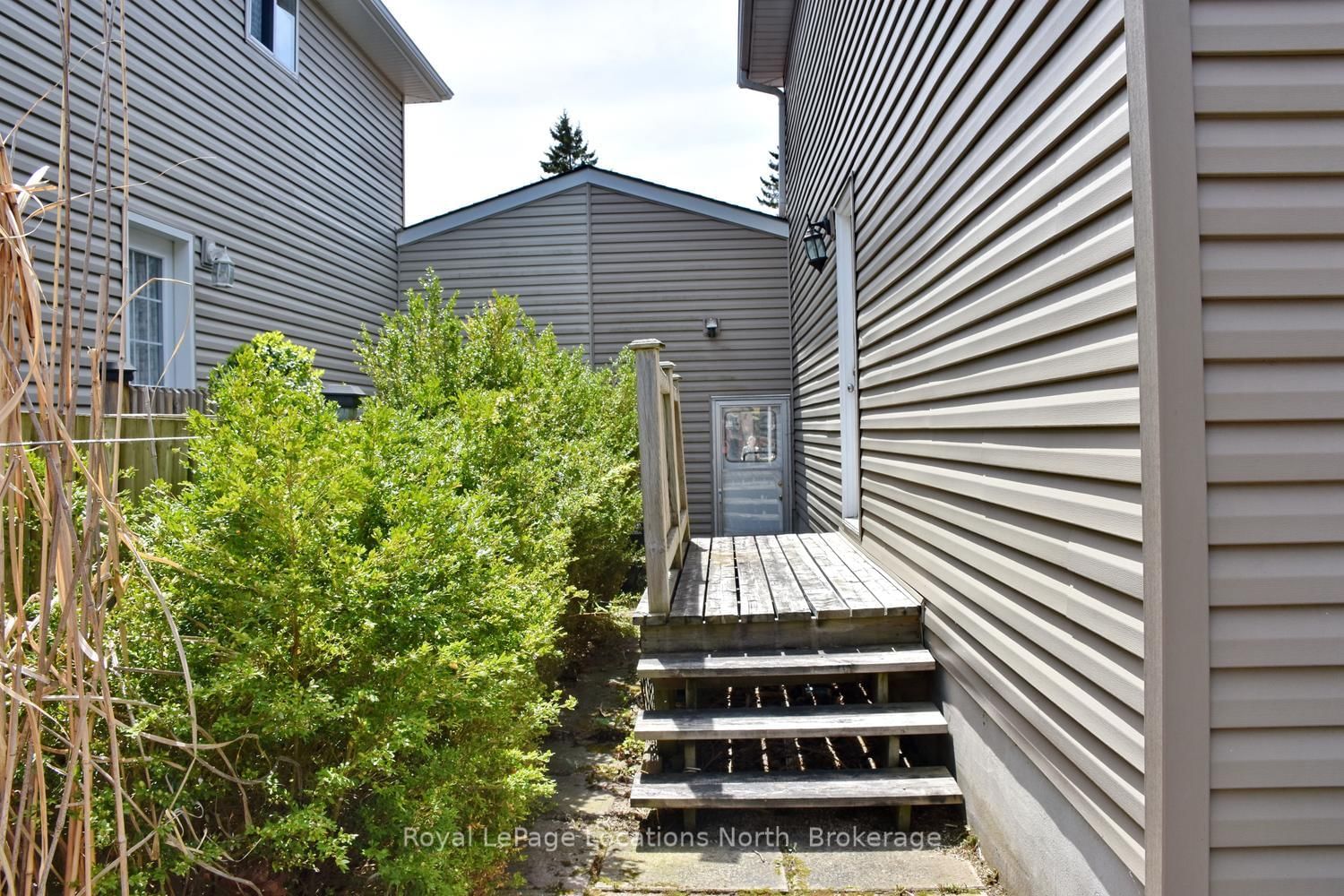 Listing Image 17