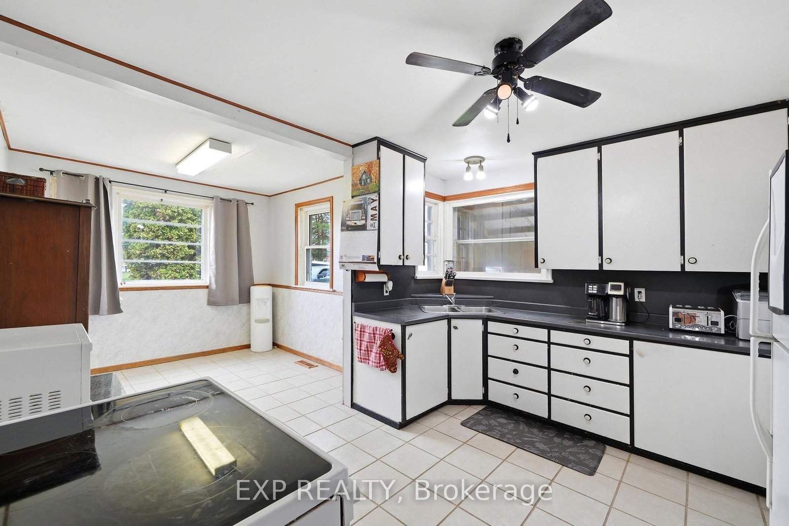 4142 Stewarts Lane • Severn, ON photo 12