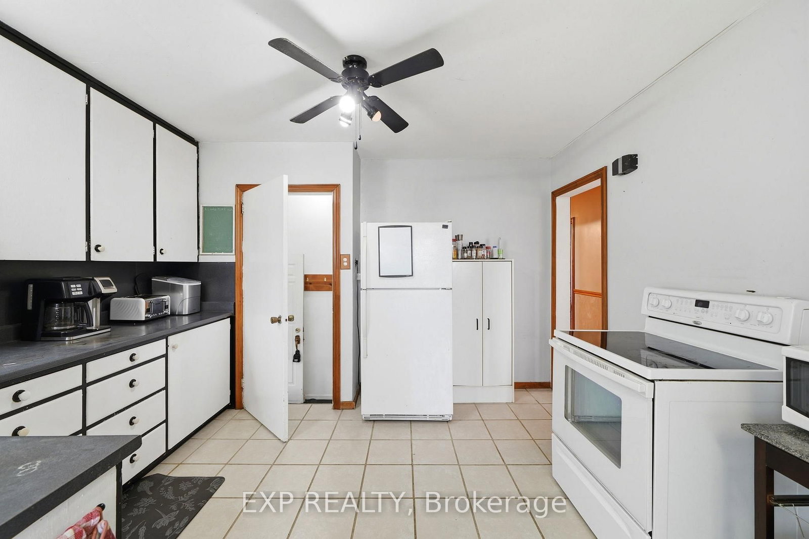 4142 Stewarts Lane • Severn, ON photo 14