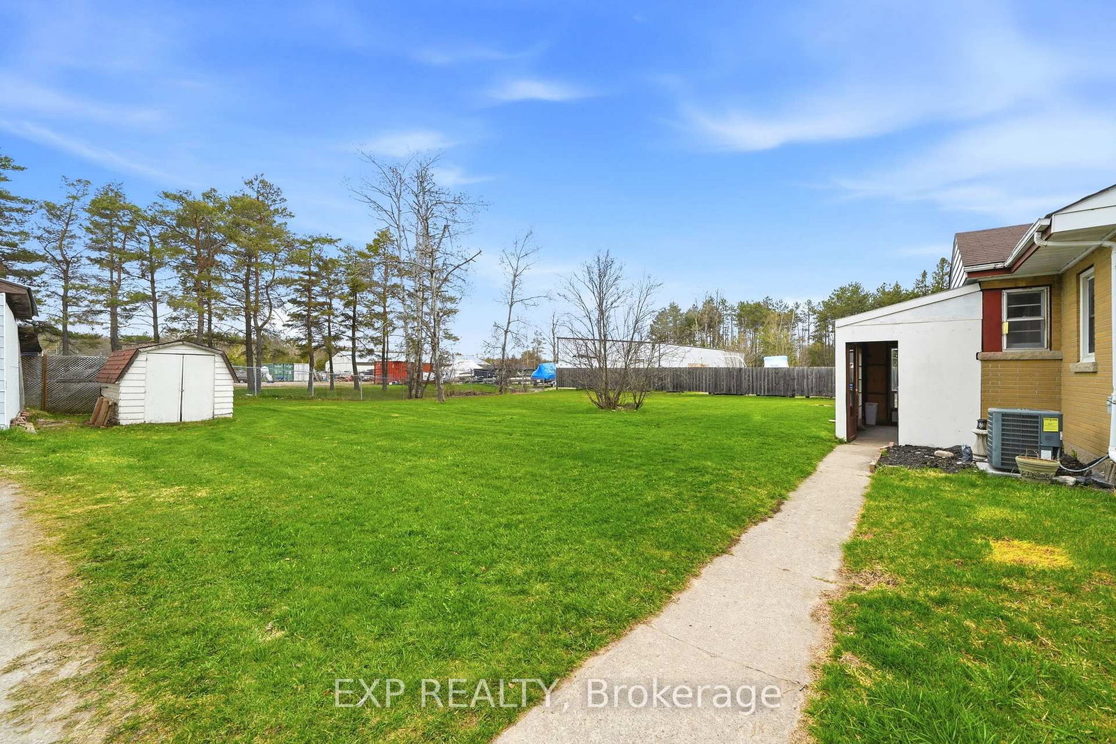 4142 Stewarts Lane • Severn, ON photo 35