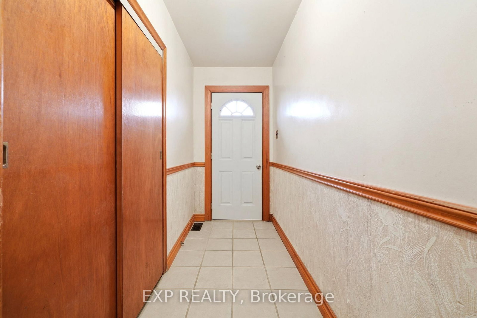 4142 Stewarts Lane • Severn, ON photo 7
