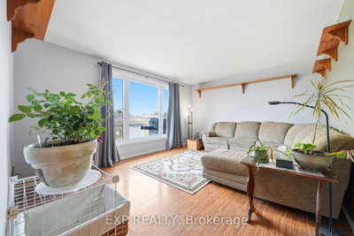 4142 Stewarts Lane • Severn, ON photo 9
