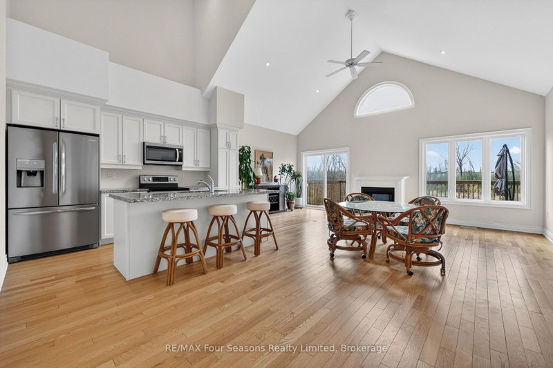 100 Kari Crescent