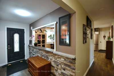 238 McCrea Drive • Clearview, ON photo 3