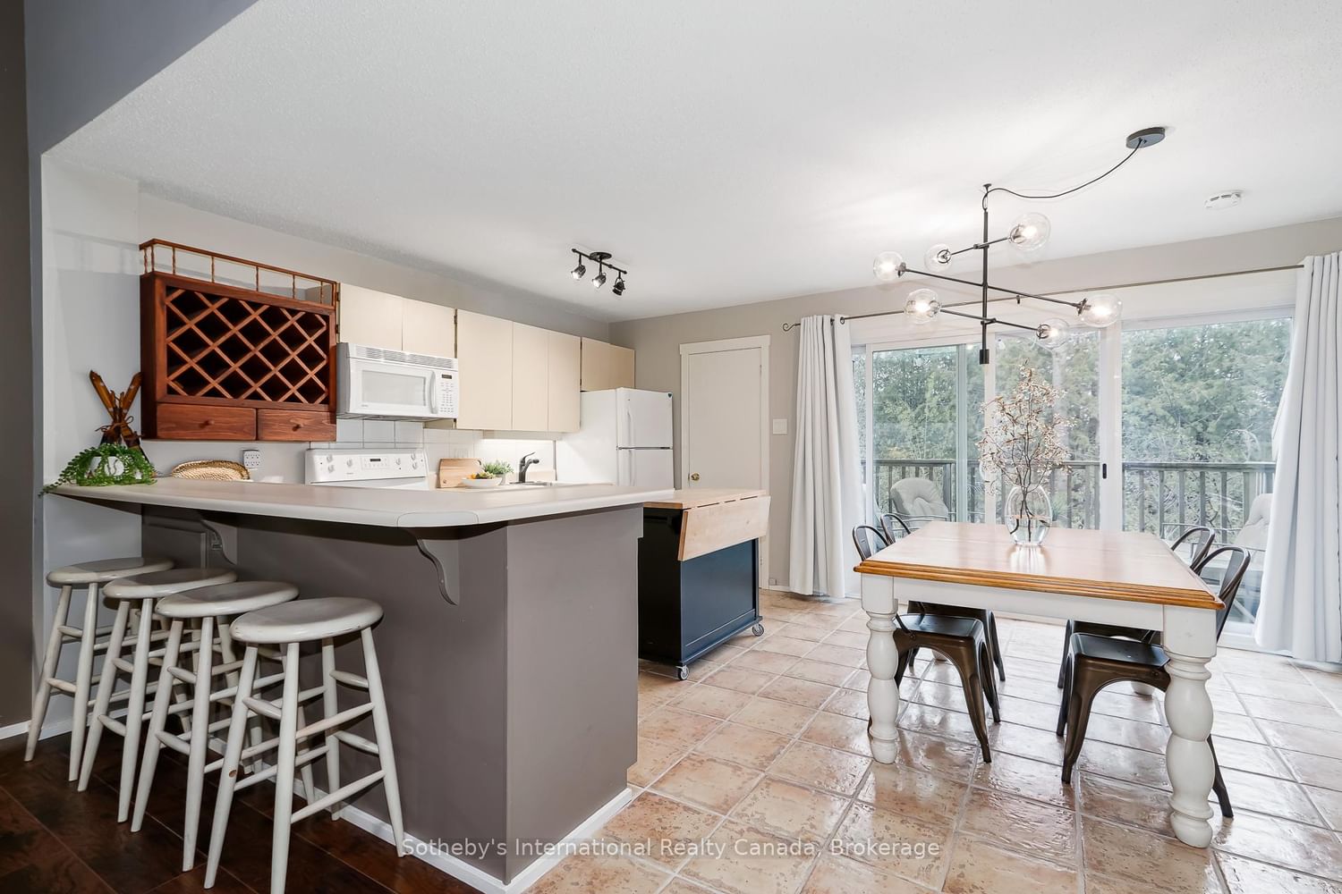 214 Escarpment Crescent • #214 • Collingwood, ON photo 6