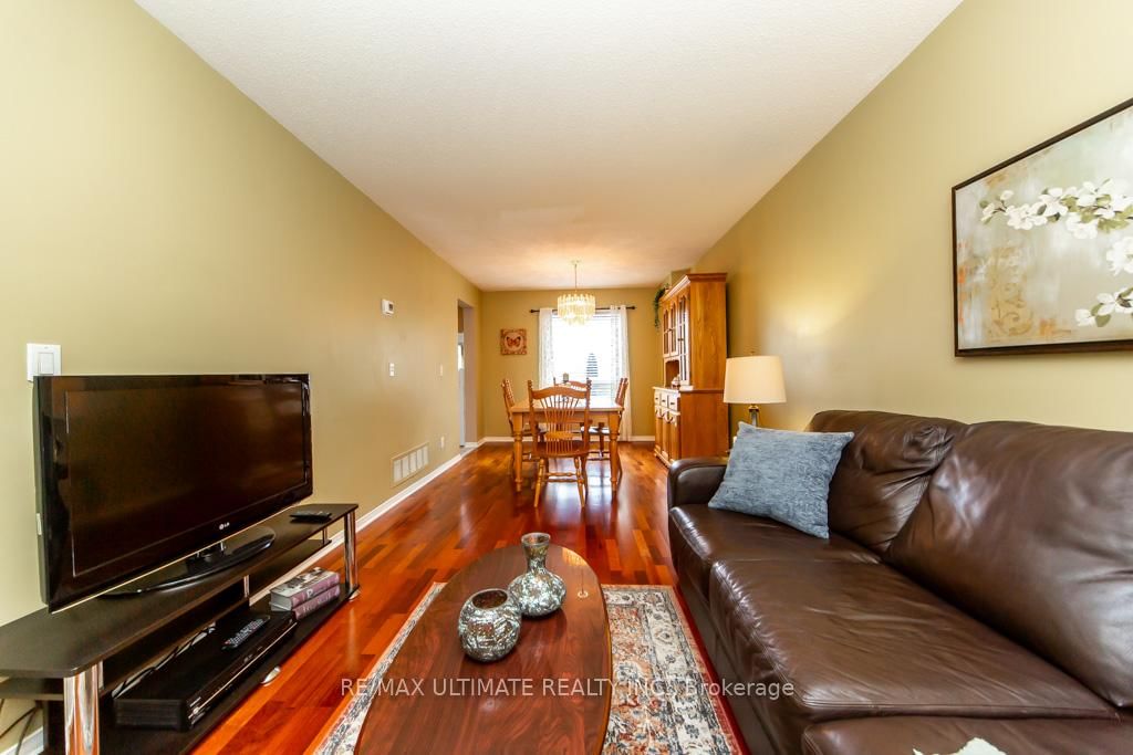 5 Twiss Drive • Barrie, ON photo 10